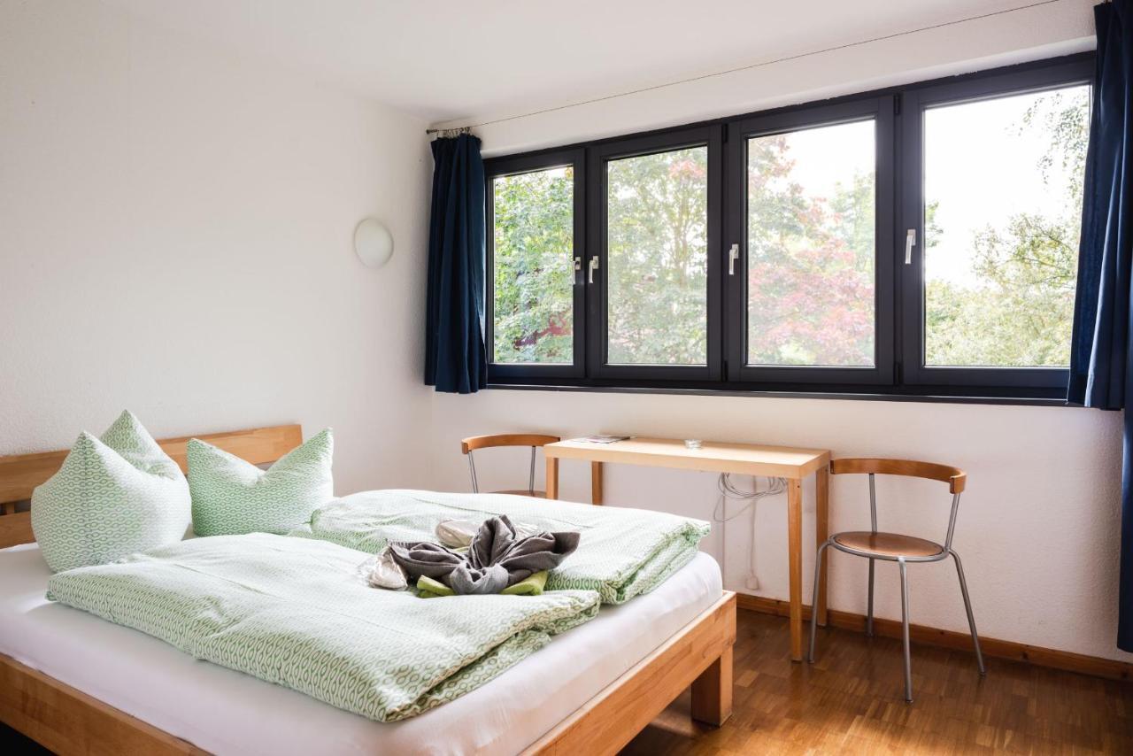 Basiskulturfabrik Oeko-Hotel ノイシュトレーリッツ エクステリア 写真